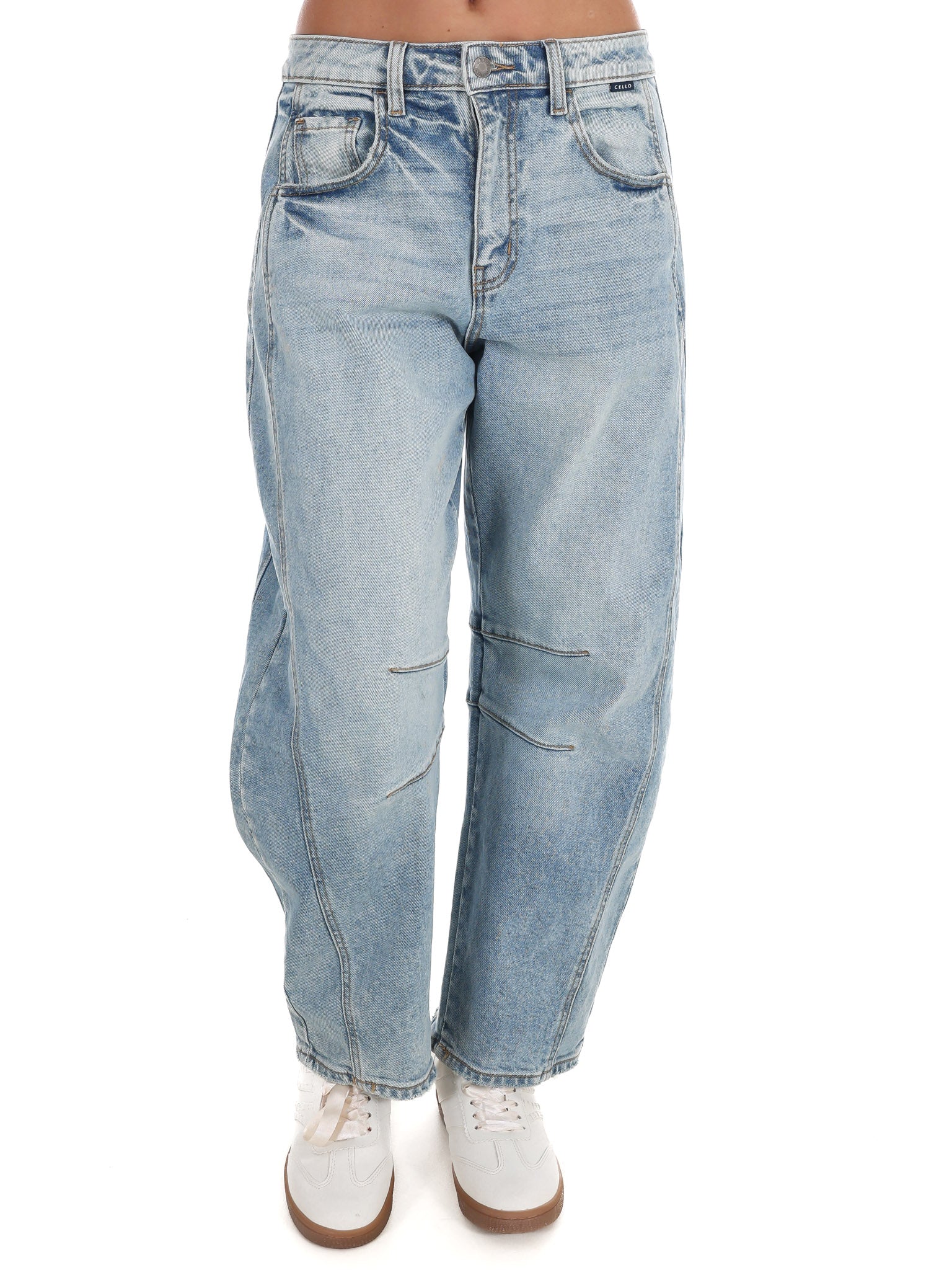 Mid Waisted Barrel Jeans